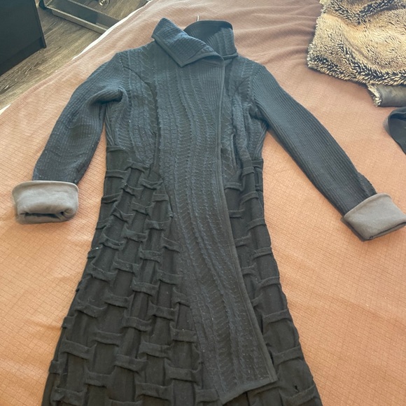 Winter coat - Picture 1 of 4